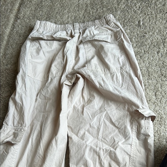 Zara Light Weight Cream Cargo Pants​ - Picture 4 of 4